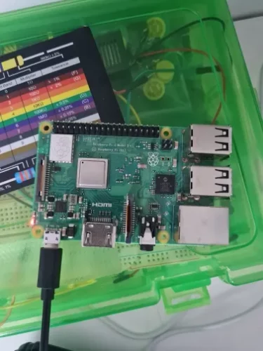 Click to view full screen Raspberry Pi 3 Model B+(Plus) photo review