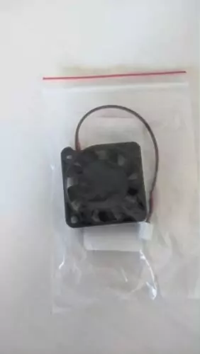 Cooler 5V para Case de Raspberry Pi (3cm X 3cm x 1 cm) photo review